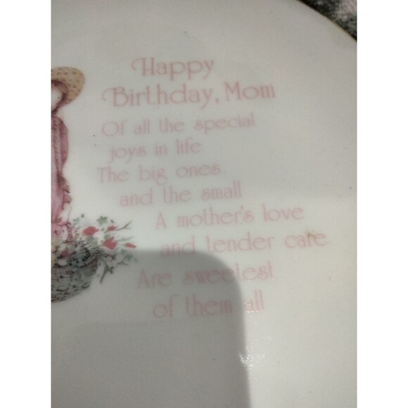 LASTING MEMORIES - "Happy Birthday Mom"- 6.25" PORCELAIN DECORATIVE PLATE - Picture 2 of 3